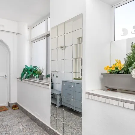 Apartament With Sauna By Costarentals - Ref 72