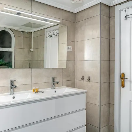 Apartament With Sauna By Costarentals - Ref 72 Benalmádena
